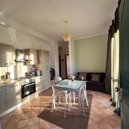 Quiet Garden 10 Min From Sea Apartment Pesaro