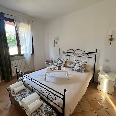 Apartment Quiet Garden 10 Min From Sea